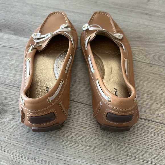 Brown’s Leather Brown Loafer - Picture 2 of 3